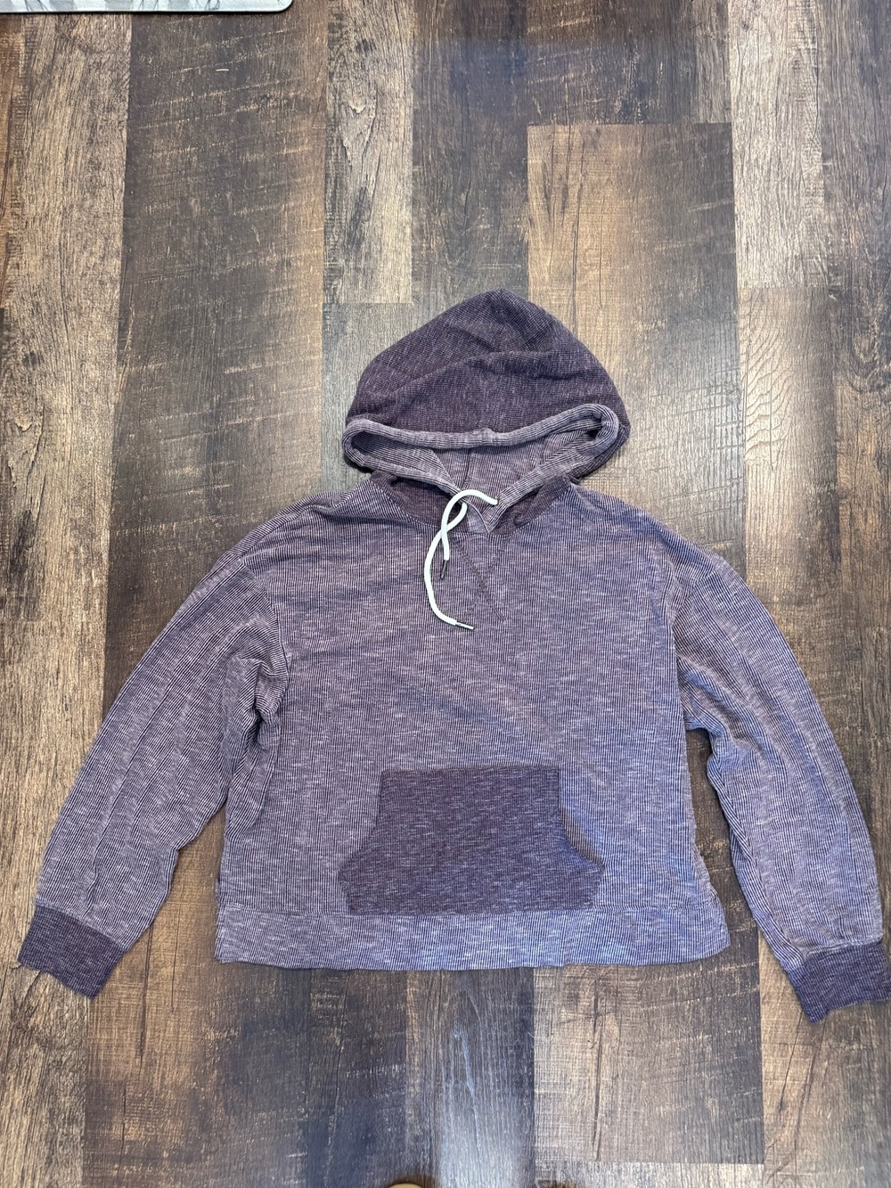 Te verde Lightweight Pullover Hoodie in Heathered Purple